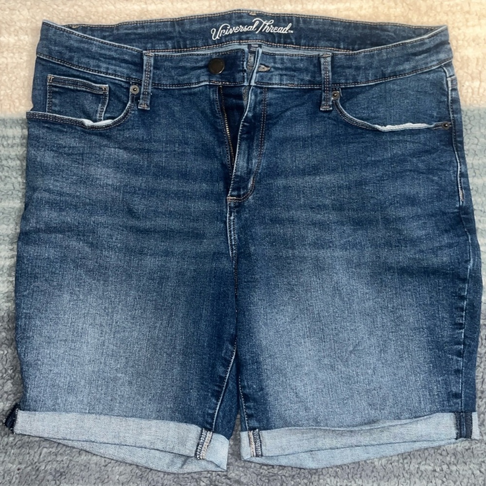 Women’s jeans shorts Universal Thread